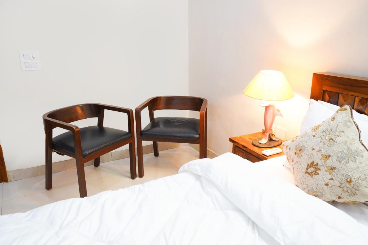 Lime Tree Luxurious 3Bhk Serviced Apartment Near Medanta Gurgaon Exterior photo