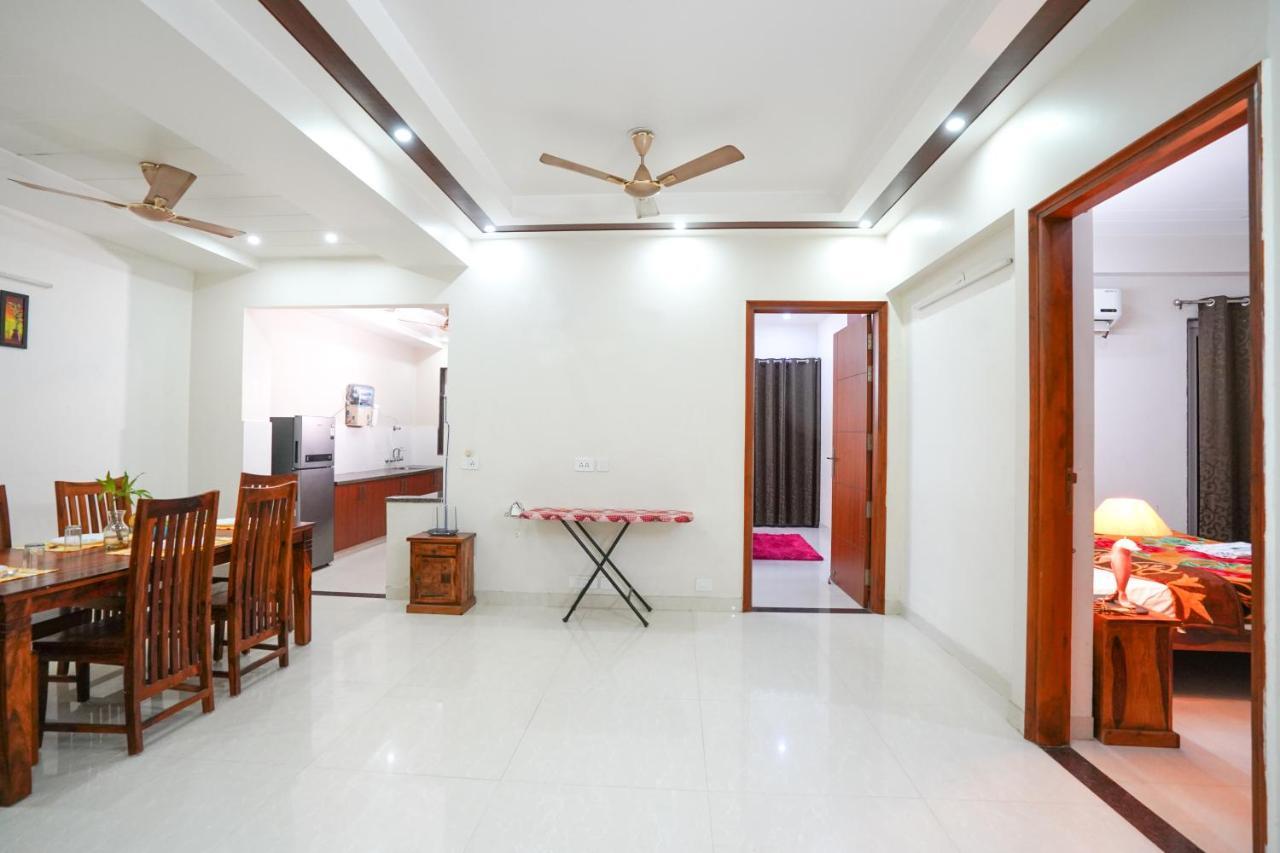 Lime Tree Luxurious 3Bhk Serviced Apartment Near Medanta Gurgaon Exterior photo