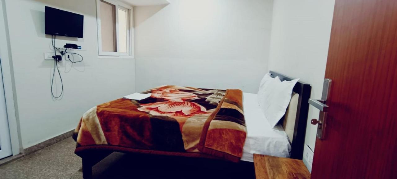 Lime Tree Luxurious 3Bhk Serviced Apartment Near Medanta Gurgaon Exterior photo