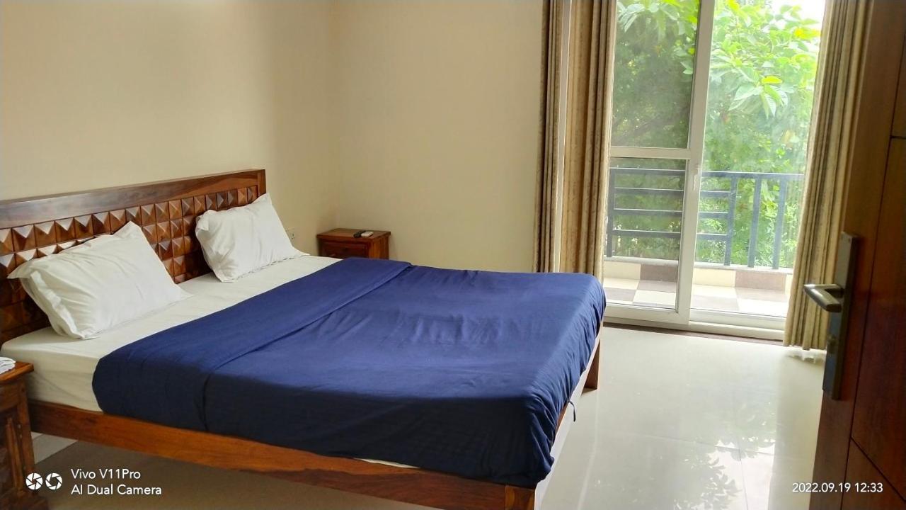Lime Tree Luxurious 3Bhk Serviced Apartment Near Medanta Gurgaon Exterior photo